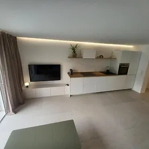 Superbe A 2 Minutes De La Appartement