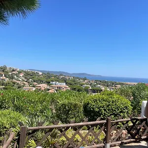 Mazet Avec Vue Mer Hébergement de vacances