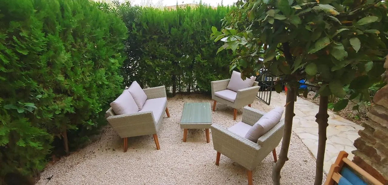 Pleasant T3 with Garden: Centrally Located Near Beaches Cavalaire-sur-Mer