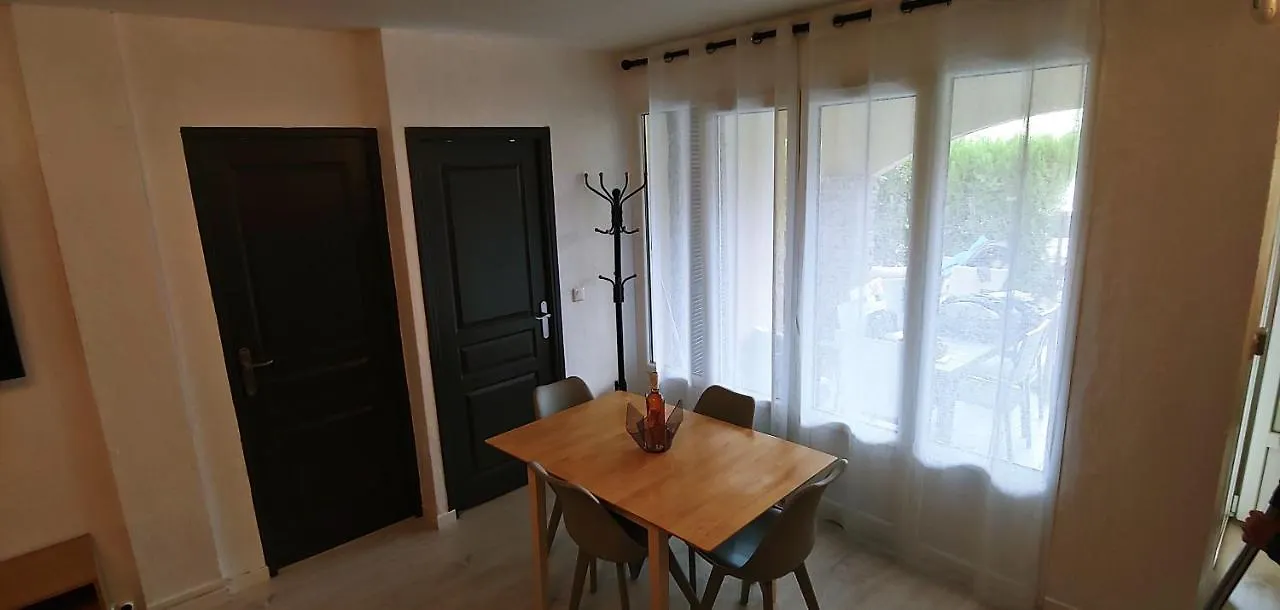 Pleasant T3 with Garden: Centrally Located Near Beaches Cavalaire-sur-Mer 0*,  France