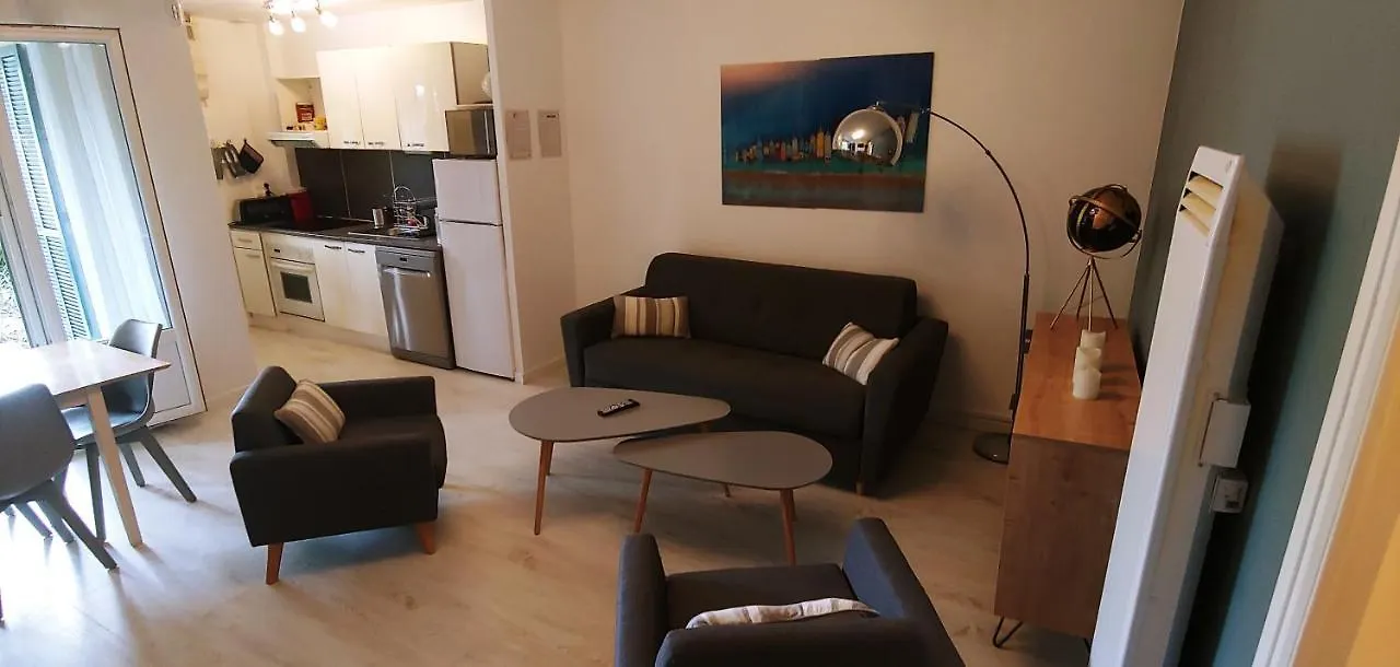 Pleasant T3 with Garden: Centrally Located Near Beaches Cavalaire-sur-Mer France