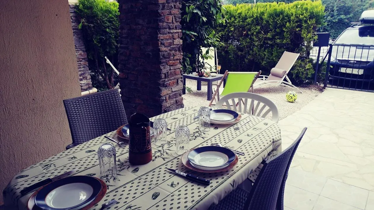 Pleasant T3 with Garden: Centrally Located Near Beaches Cavalaire-sur-Mer